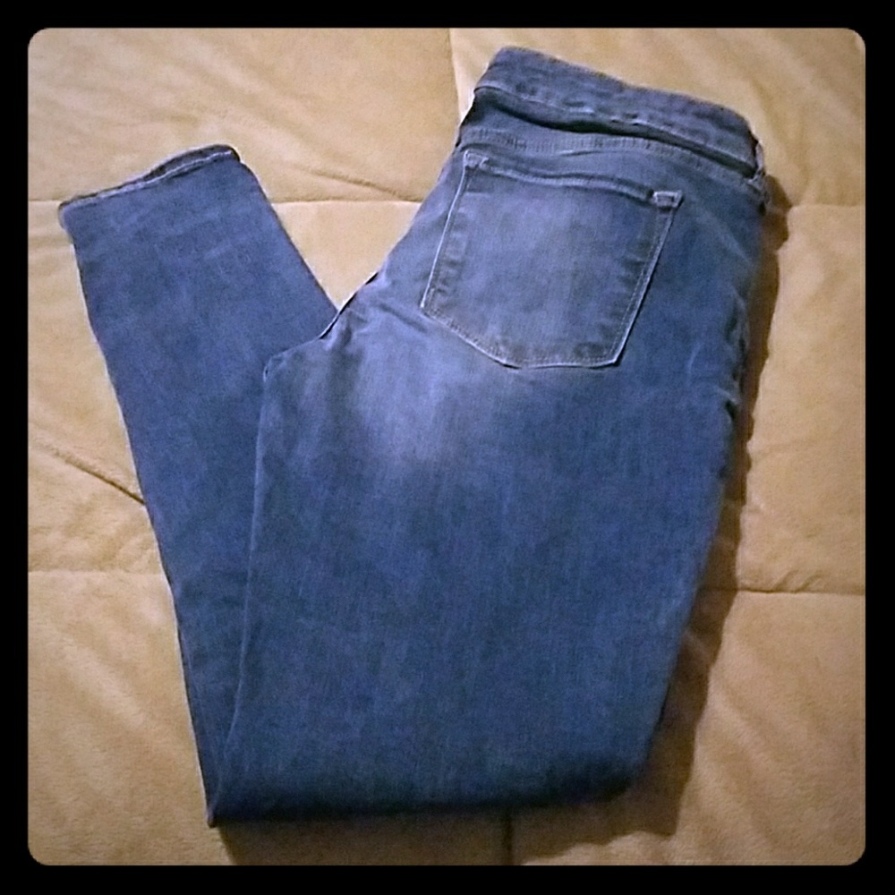 Old Navy Rockstar Skinny jeans